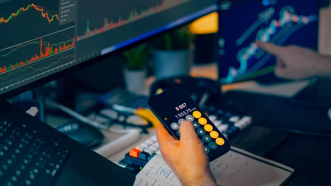 Professional illustration representing Fed Holds Rates Steady Amid Oil Shock: Analyzing the Immediate USD/KRW and Samsung Electronics Impact