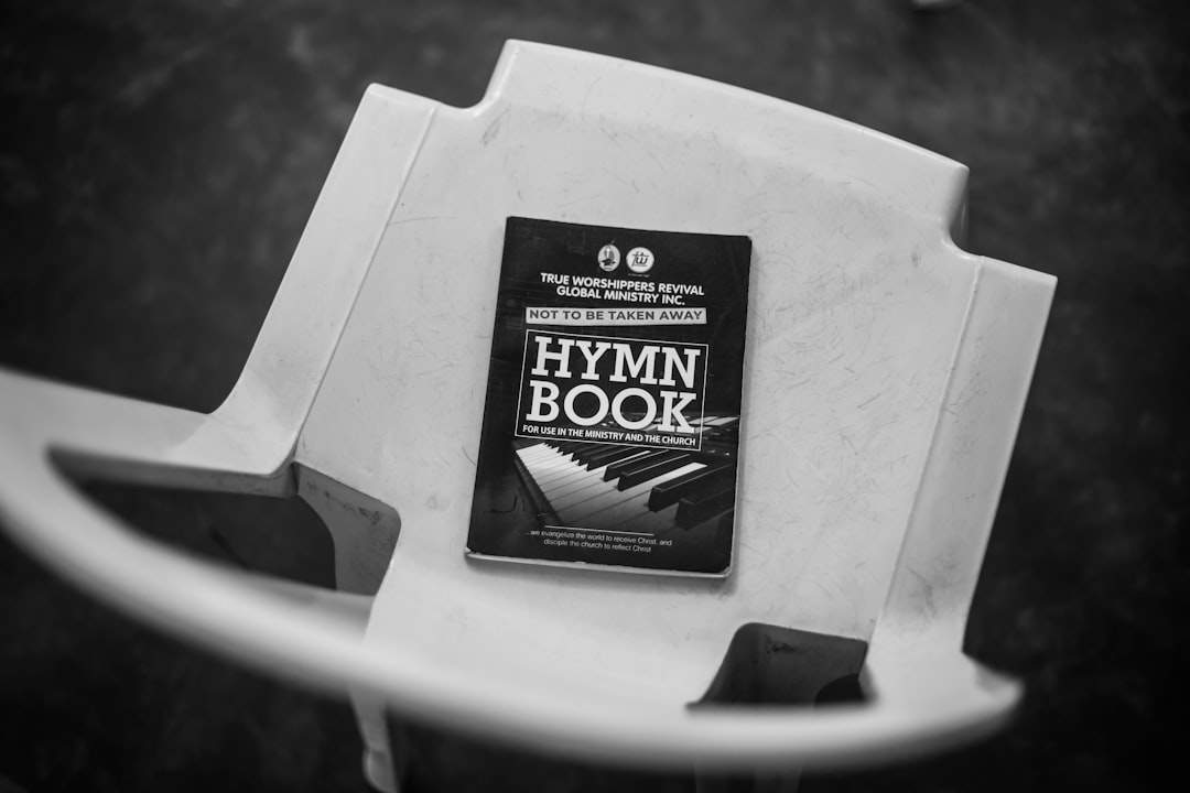 hyein newjeans trends fashion style influence refresh